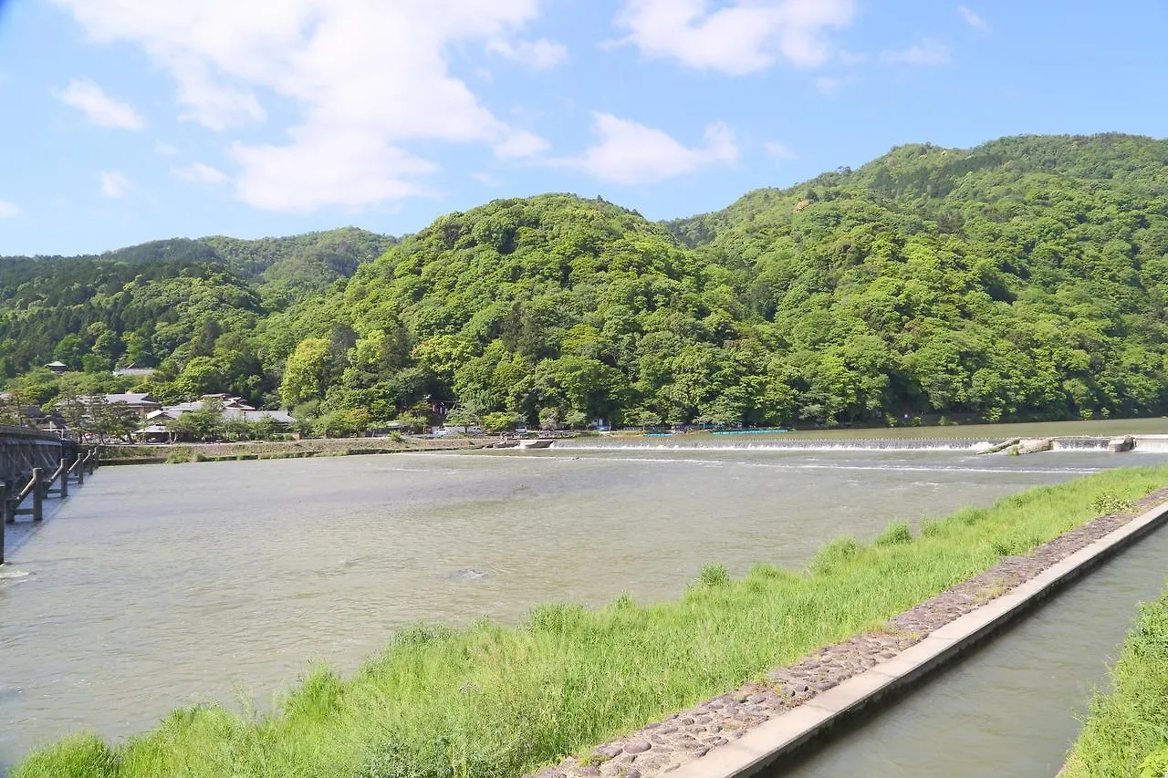 嵯峨岚山比纳里奥酒店 京都