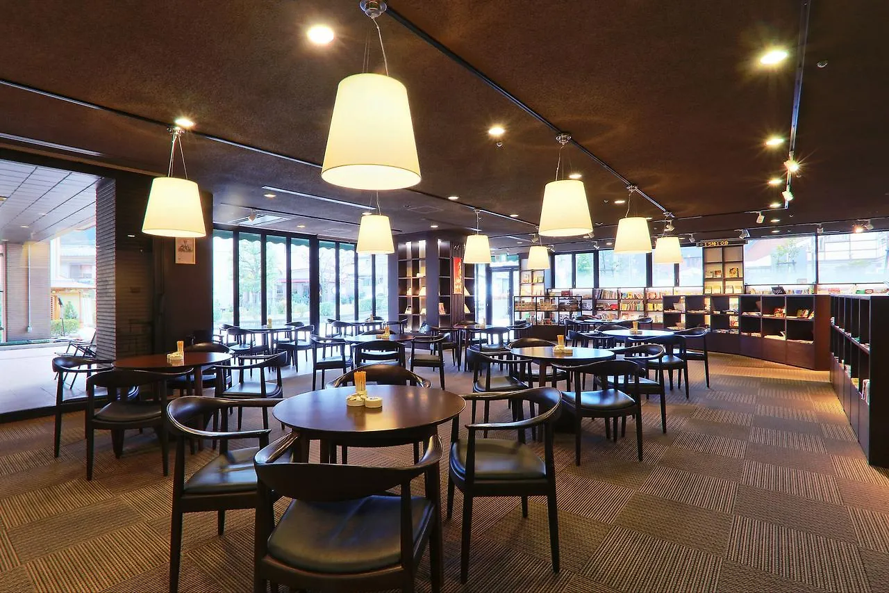 嵯峨岚山比纳里奥酒店 京都 4*,